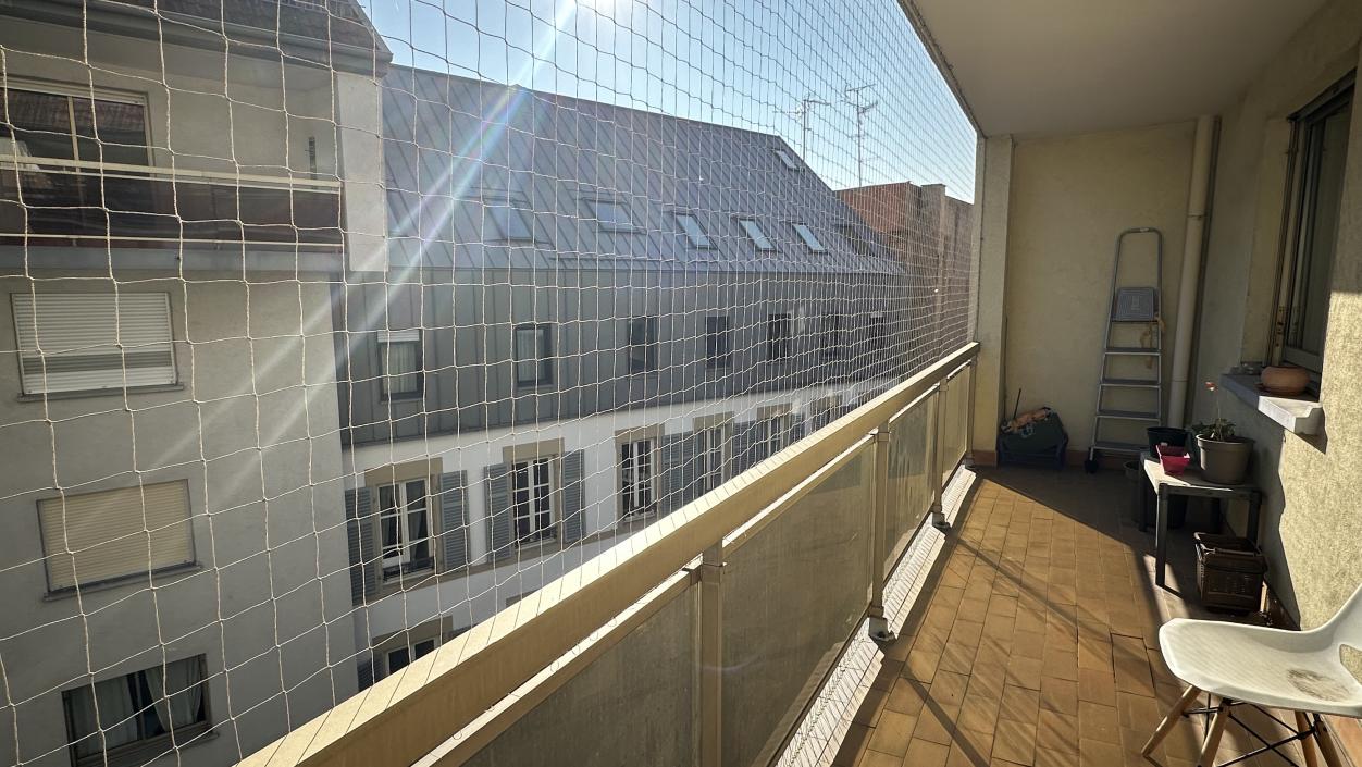 Balcon ensoleillé 